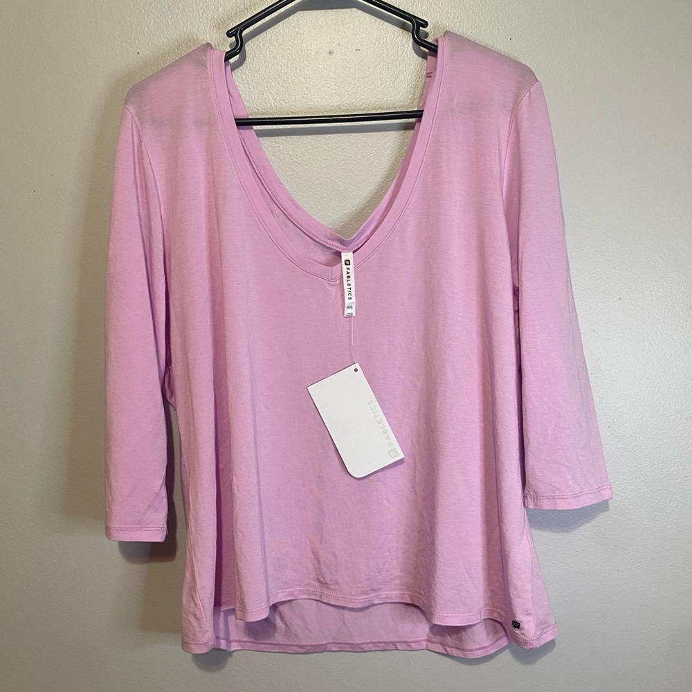 Fabletics Women's Purple Lilac Samantha V-Neck Half Sleeve Top Size XXL NWT